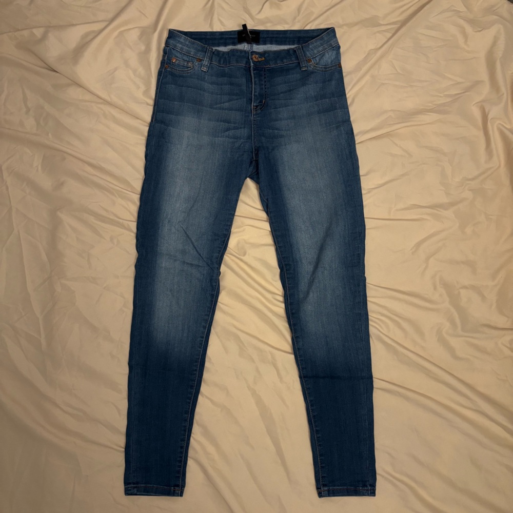 Celebrity Pink Women's Dark Blue Midrise Ankle Skinny Jeans Size 9